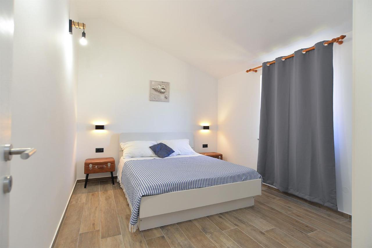 Apartments Elizabeta 1701 Fažana Eksteriør billede