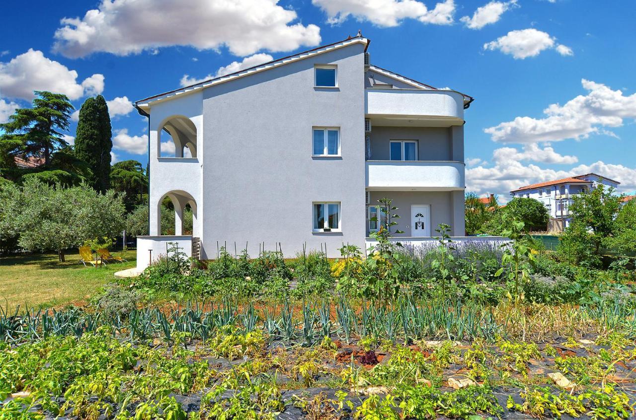 Apartments Elizabeta 1701 Fažana Eksteriør billede