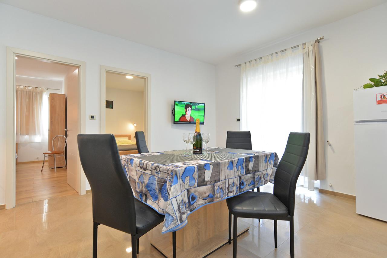 Apartments Elizabeta 1701 Fažana Eksteriør billede