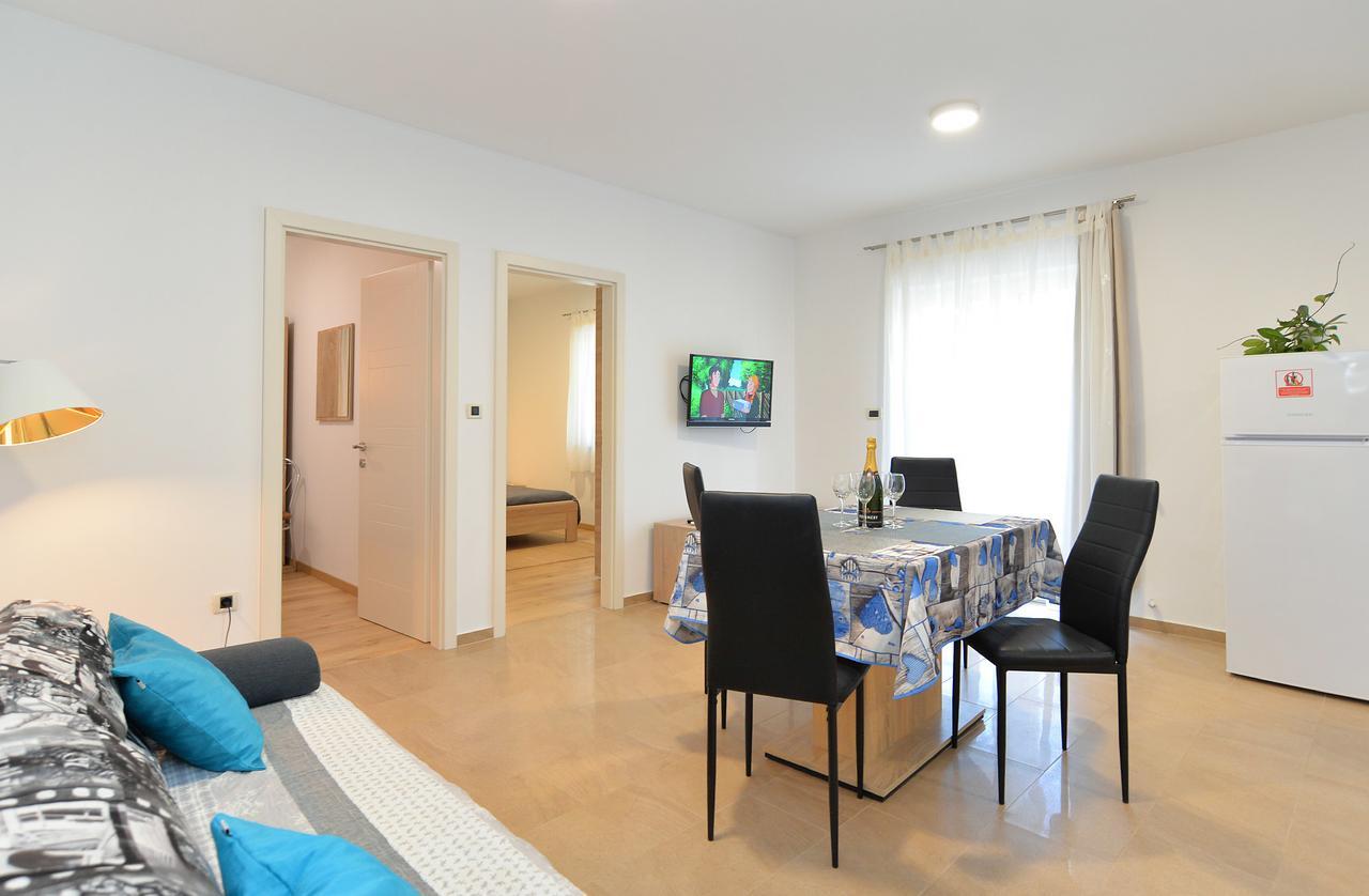 Apartments Elizabeta 1701 Fažana Eksteriør billede