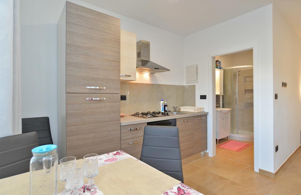 Apartments Elizabeta 1701 Fažana Eksteriør billede