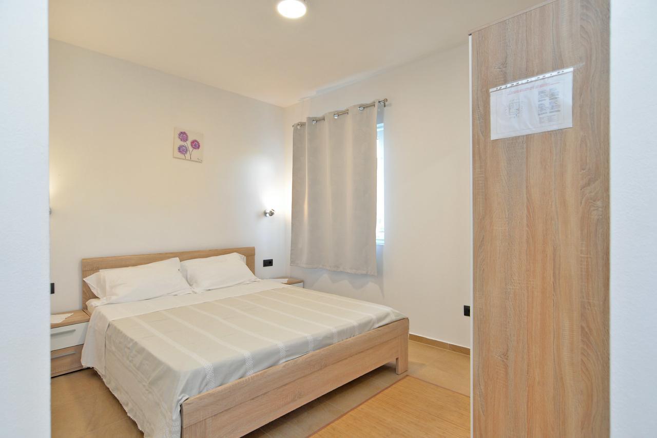 Apartments Elizabeta 1701 Fažana Eksteriør billede
